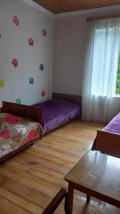 Marina'S Guest House Lentekhi Экстерьер фото