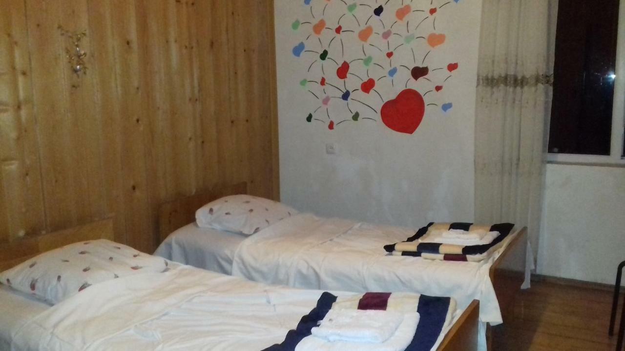 Marina'S Guest House Lentekhi Экстерьер фото