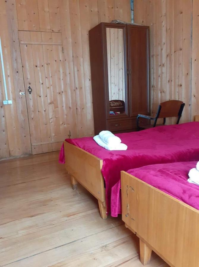 Marina'S Guest House Lentekhi Экстерьер фото
